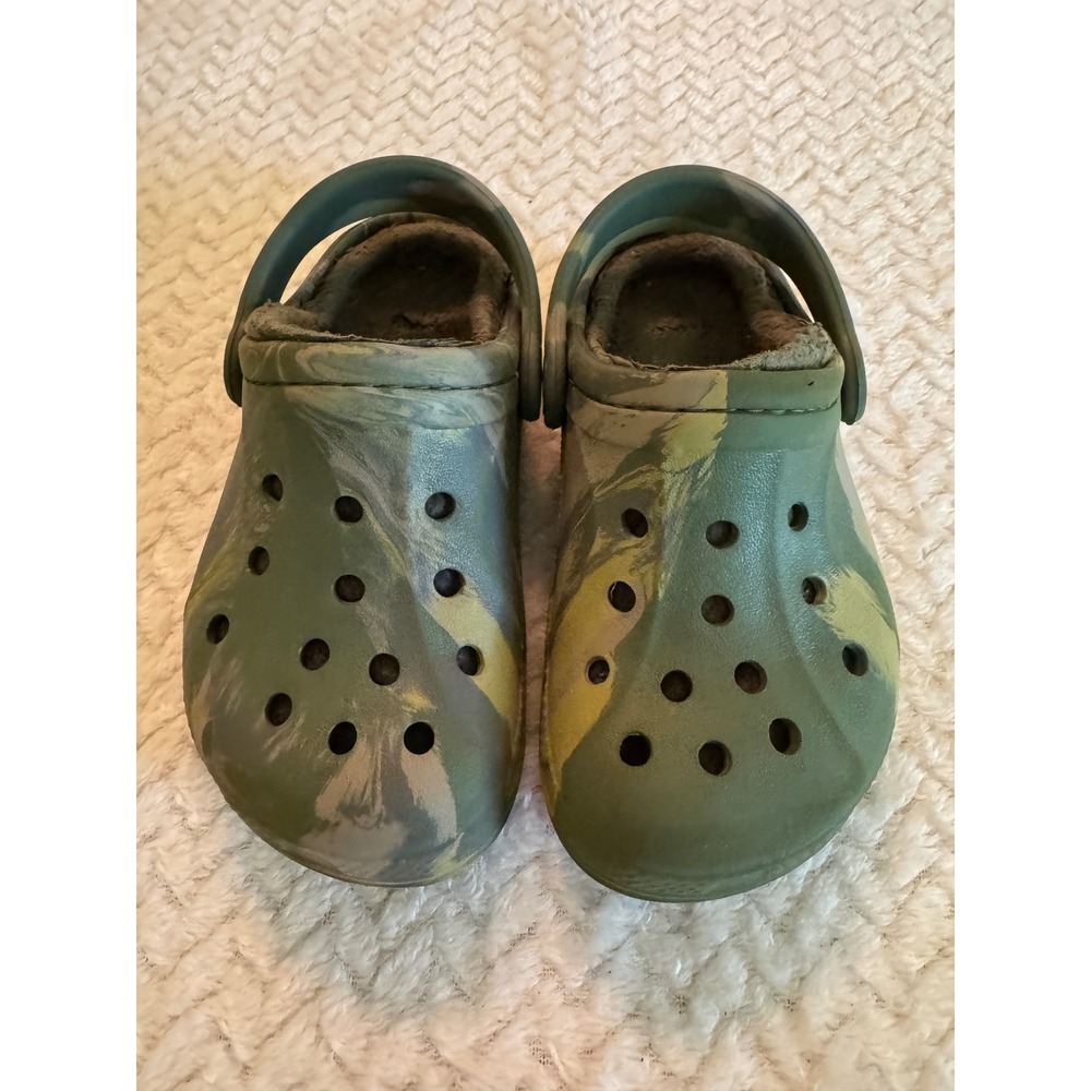 Crocs Kids Classic Lined Clog Camo Green Size C8 C9 Fuzz Lined Shoes